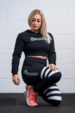 @theGym Cropped Sweater - Black 15 @theGym Cropped Sweater - Black -The Gym Revolution at the gym 2020 00107
